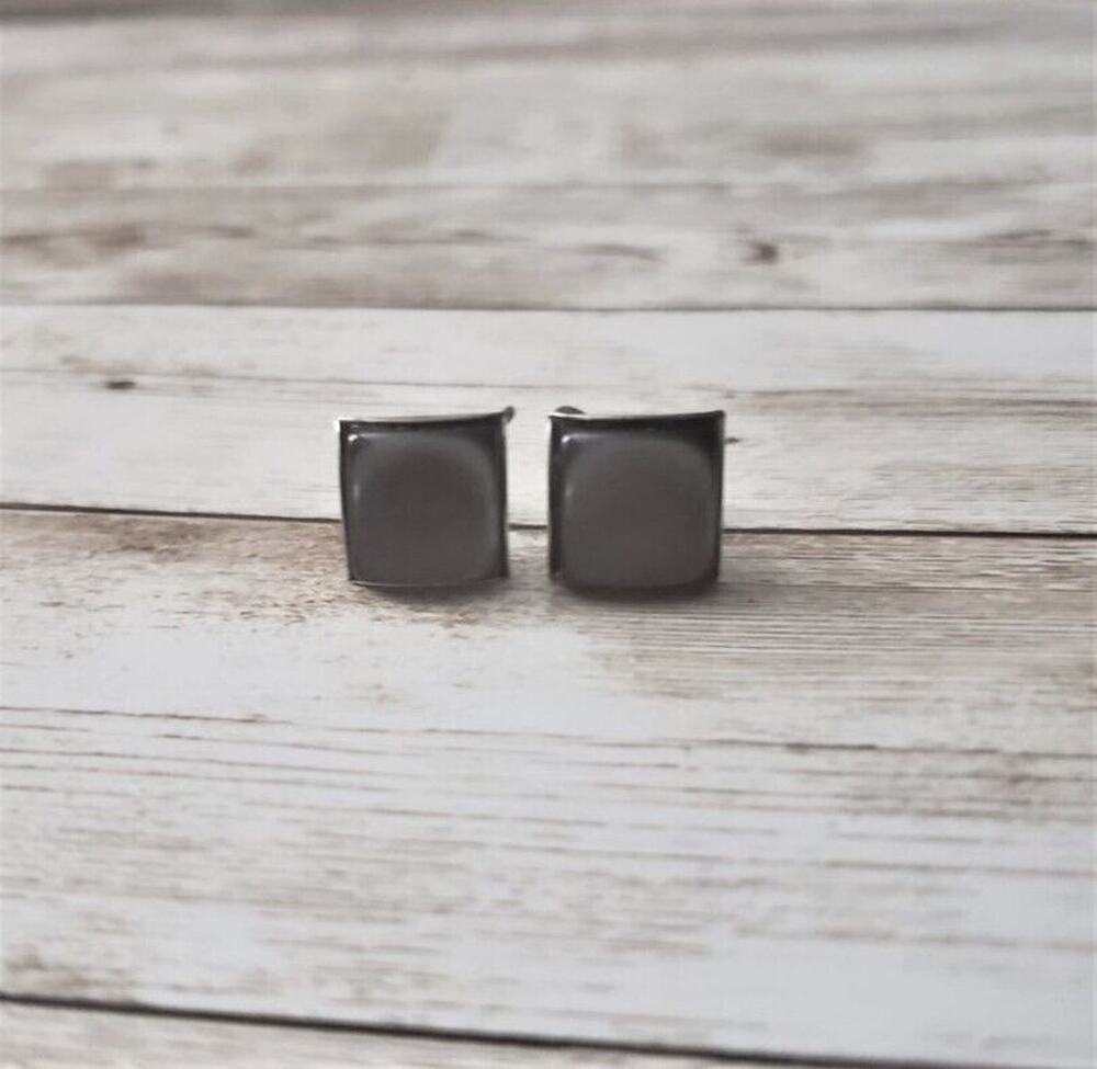 Vintage Screw On Earrings Black/Gray Square